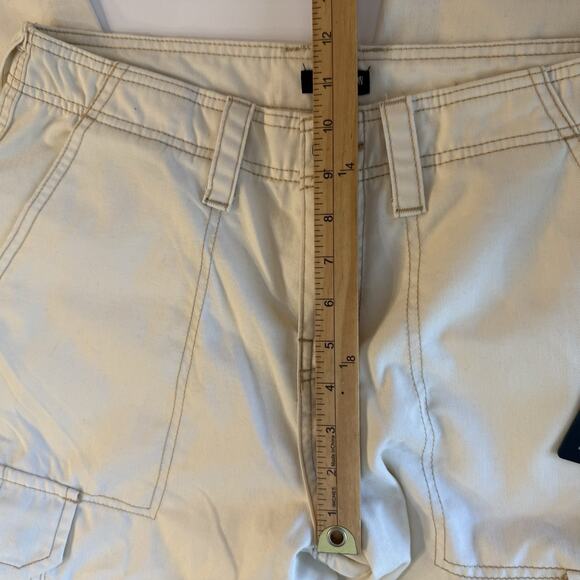 True Religion Military SN Cargo Pants Size 29 Winter White MSRP $139 NWT Womens - Picture 9 of 10